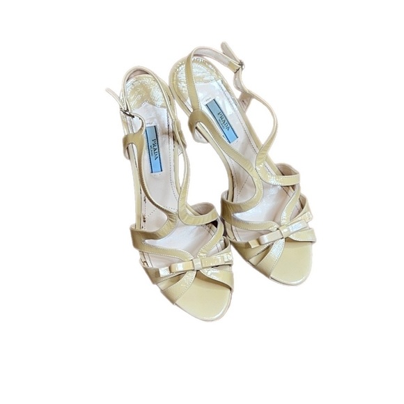 EUC Authentic Prada Bow Strappy Platform Beige Patent Heels Made in Italy 38.5 - Picture 10 of 15